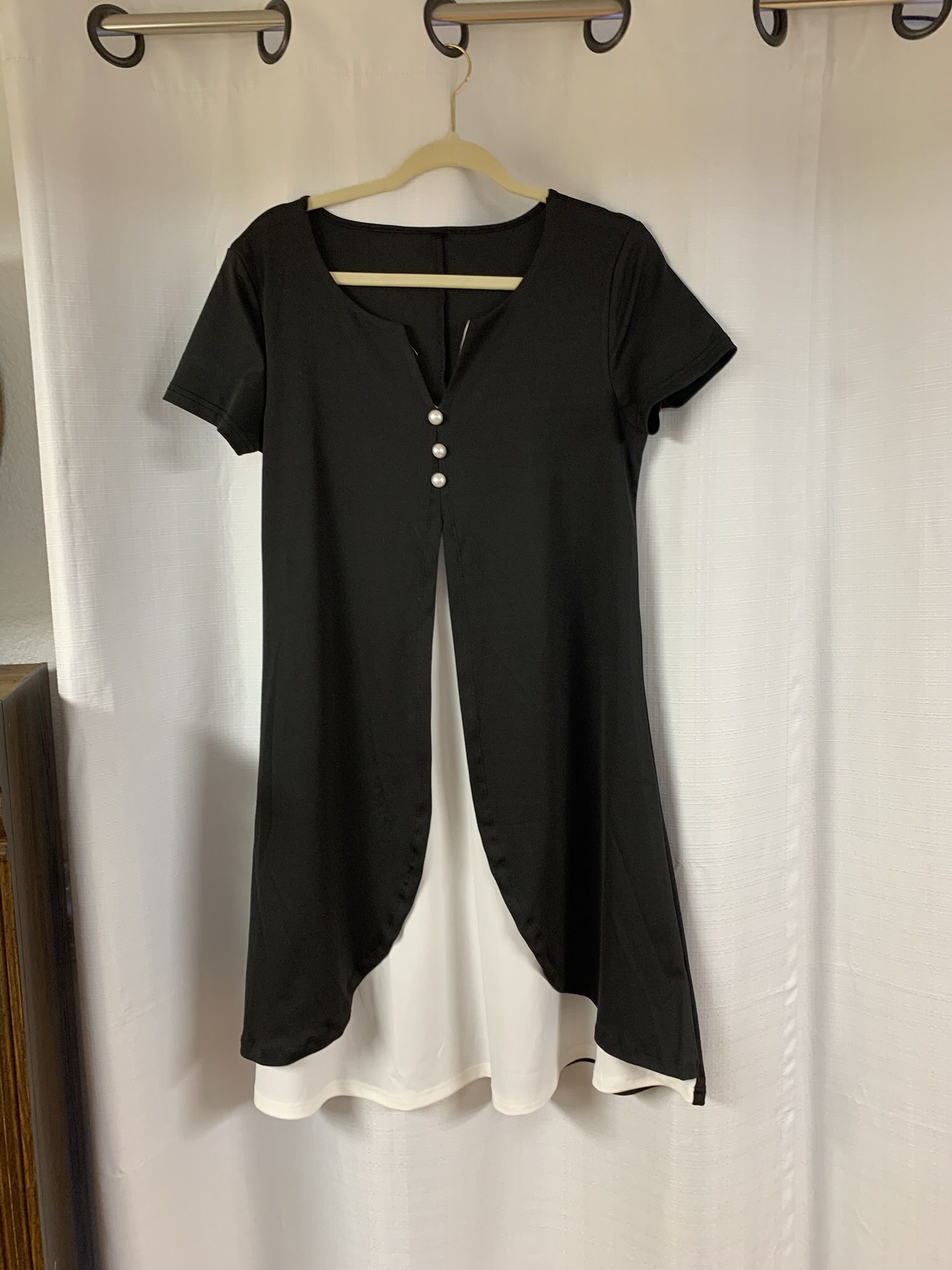 Medium Black and White Elegant Dress