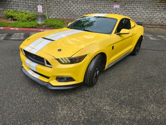 2015  Ford mustang V6