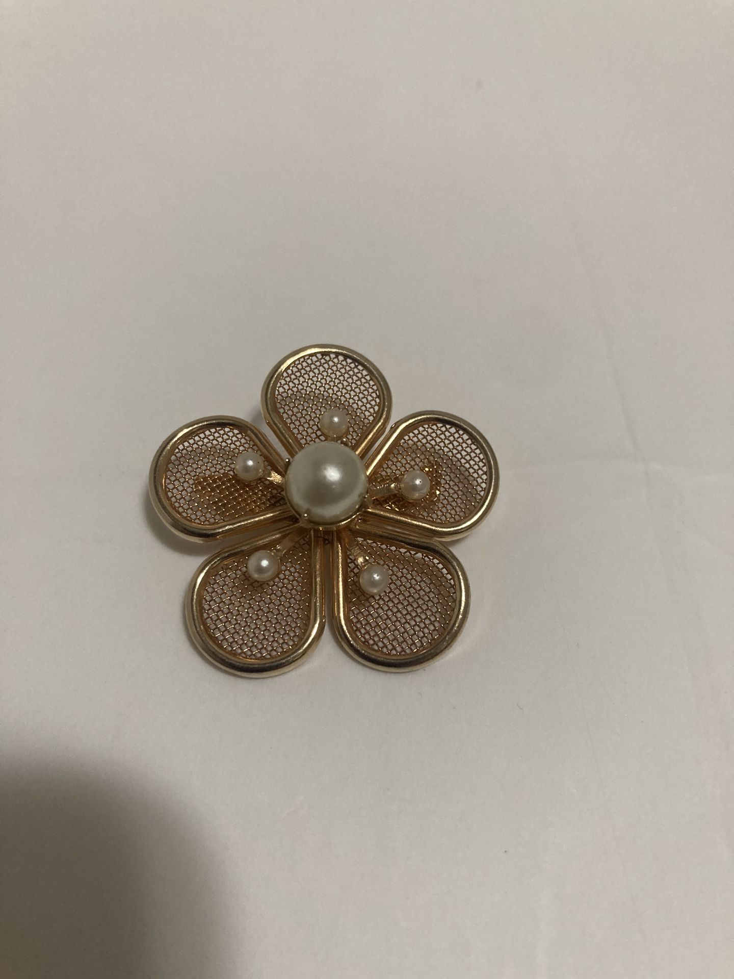 Coro Gold Tone Flower Brooch