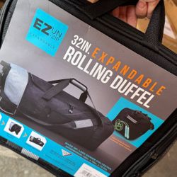 Quantity 2 $25 each   NWT traveler’s club 32” expandable ez-unzip rolling duffle bag