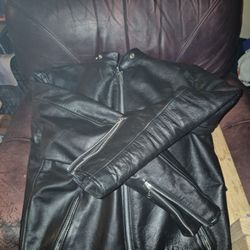 Woman's Leather Motorcycle Jacket Size