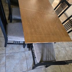 Dinning Table And 6 Chairs 