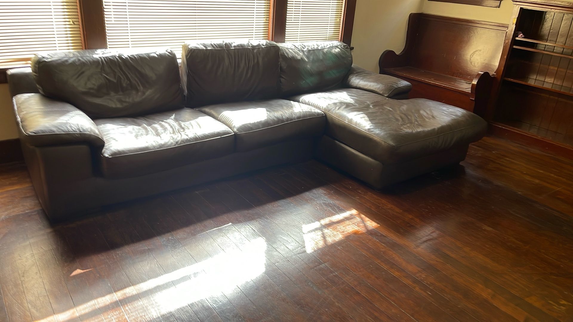 Sofa Wide, Leather