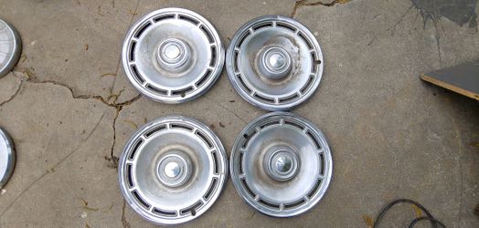 Chevy impala,MALIBU,HUBCAPS