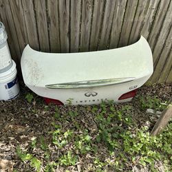 Infiniti g37 trunk