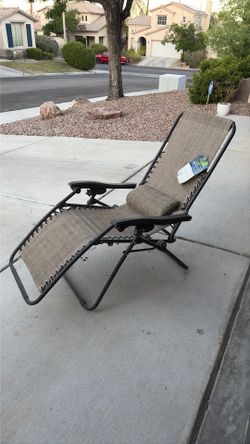 Zero gravity chair