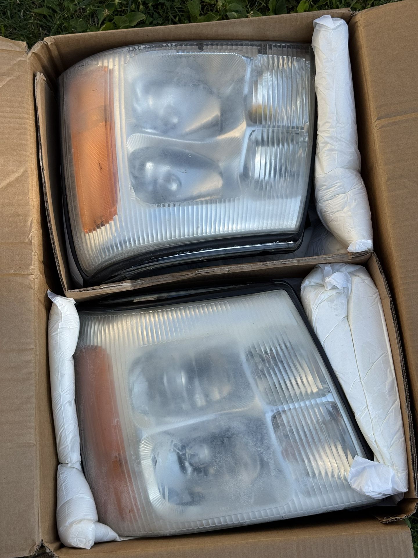 2002 Cadillac Escalade Ext Headlights
