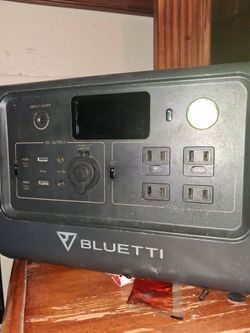 Bluetti EB70s  portable power Station.