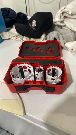 Milwaukee 8pc carbide teeth hole saw kit