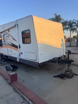 2005 Gear Box Toyhauler