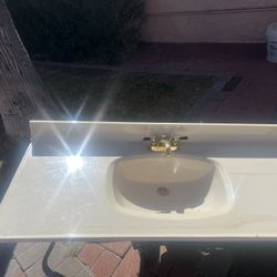 Bathroom Vanity Top with Sink and Faucet – Beige/Marble Finish 