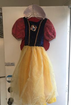 Disney Snow White Girls Costume Dress Size 8-10 - $30