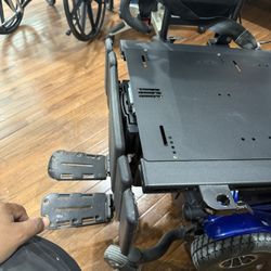 Jazzy 600 ES Power Wheelchair