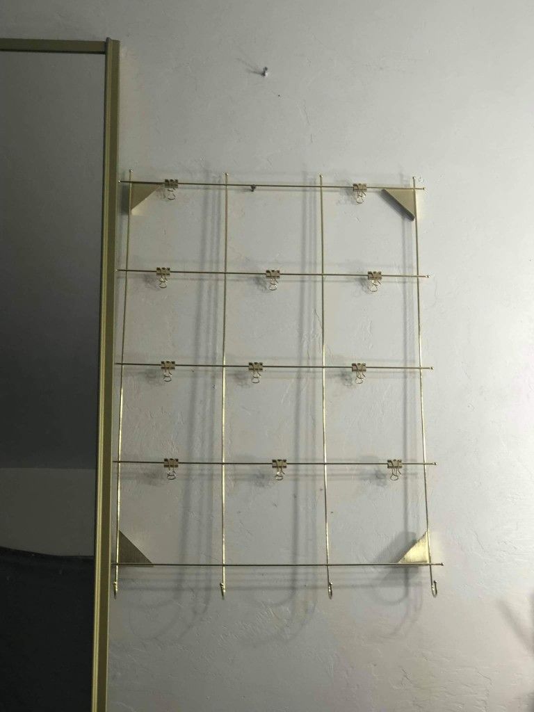 $10 Wall Organizer Hang Pictures Notes