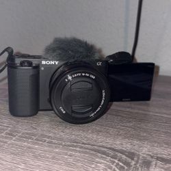 Sony Alpha ZV-E10 APS-C Interchangeable Lens Mirrorless Vlog Camera - Black