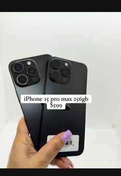 Unlocked - iPhone 15 Pro Max 256 gb 