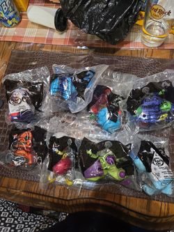 2002 Mcdonalds Robo-chi pets Happy Meal Set