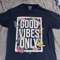 Men’s Black “GOOD VIBES ONLY” T-shirt (Medium)