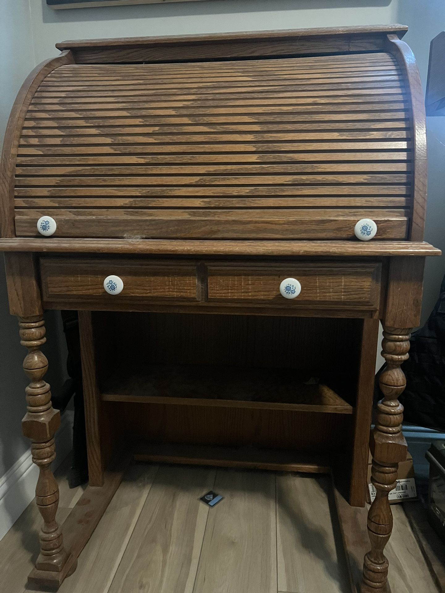 Small Roll Top Desk $100 OBO