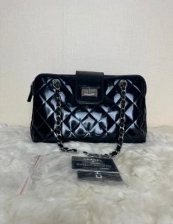 Chanel tote bag with chain strap