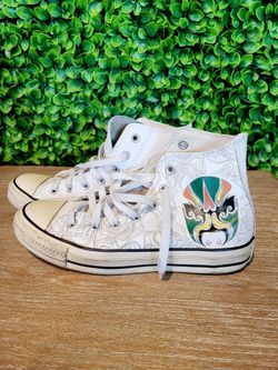 Leather Converse Limited Edition, Men Size 5.5, Women Size 7.5
