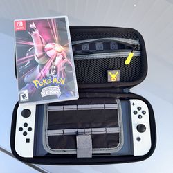 White Nintendo Switch - OLED With JoyCon