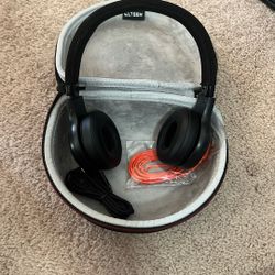 Wireless  OR  Wired JBL Over Ear Headphones 