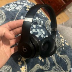 Beats Solo 4 