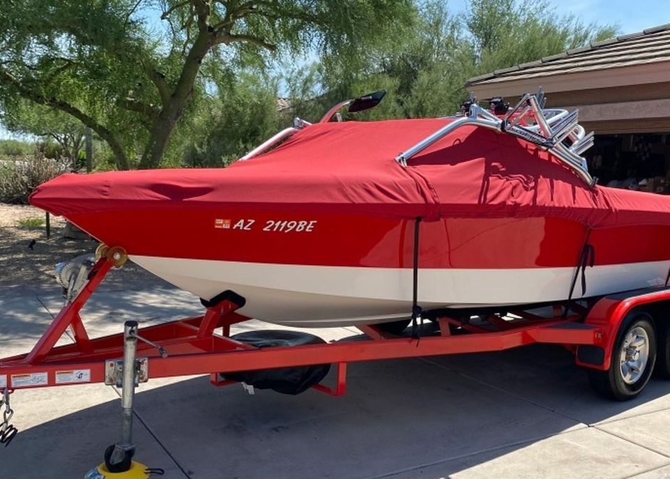 2001 Master craft boat