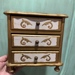 Vintage Jewelry Box 