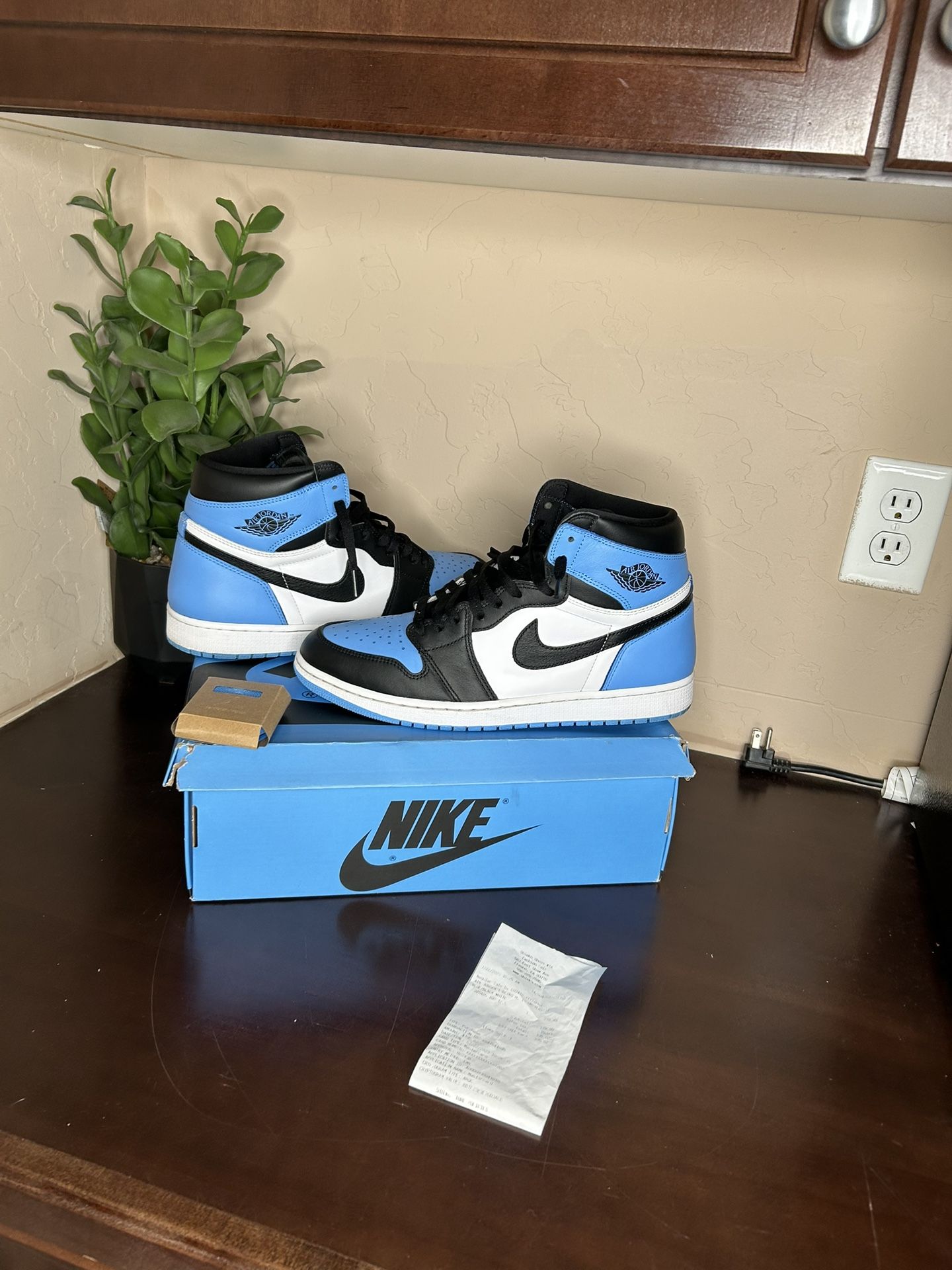 Jordan 1 High OG Unc Toe