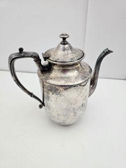 ✨ Vintage Silver-Plated Teapot / Coffee Pot – Ornate Vintage Decor ✨