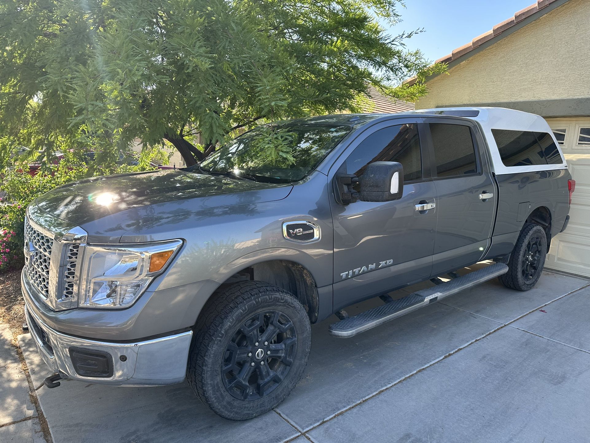 Camper Shell Nissan Titan XD