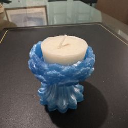 Candleholder With Scented Candle