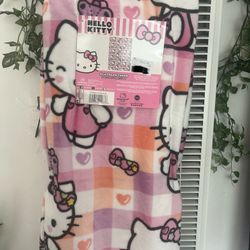 New HELLO KITTY BLANKET
