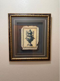 Brown with gold accent artwork - great condition