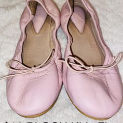 $10 Bloch Ballerina Flats Size 13 In Great Condition Like New