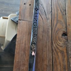 TRUE Hzdrus 9X4 Senior - Right Hand - T28 - 75 FLEX