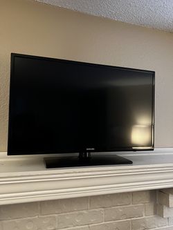 Samsung UN32EH4003F 32-inch LED TV — $50 OBO