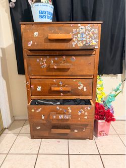 Dresser