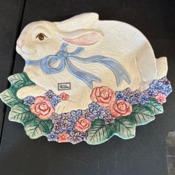 Retired Vintage Fitz and Floyd Flora Sitting Bunny Rabbit Plate 1993