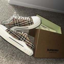 Burberry Shoes