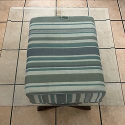 23.75” Square glass table top 0.5” tick for side table green glass excellent condition