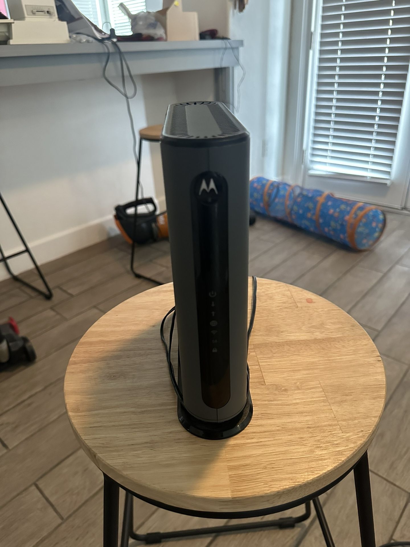 Motorola MG7540 Modem and Router combo