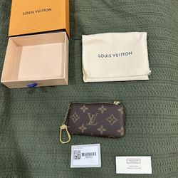 Louis Vuitton Clip Pouch 