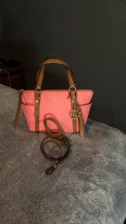 Michael Kors Crosbody bag color pinky brown good condition usada medium