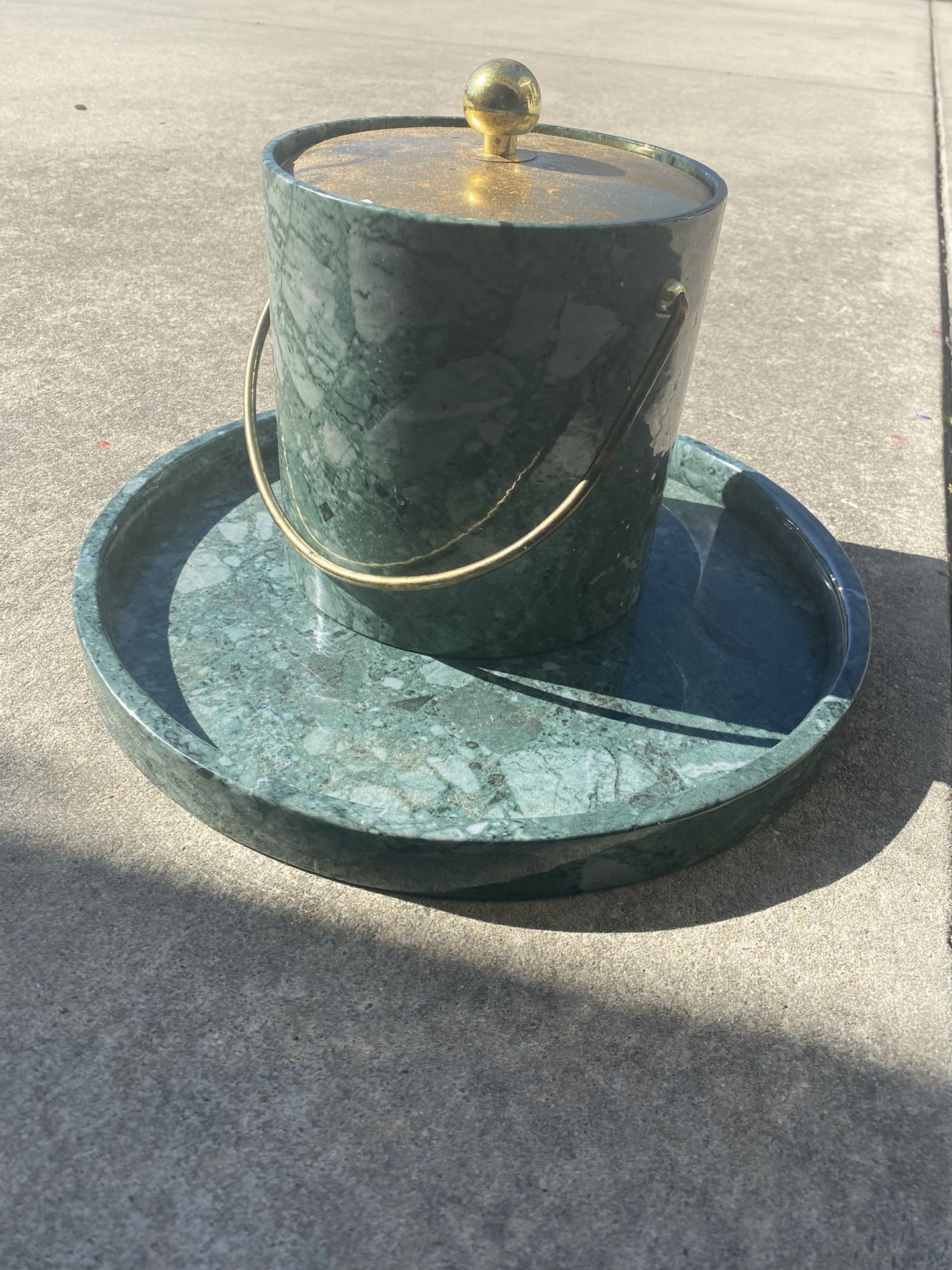 Ice Bucket And Tray