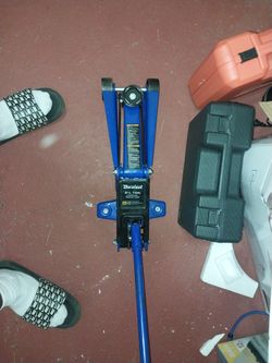 Hydraulic lift