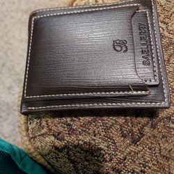 Awesome Mens BROWN Leather WALLET LIKE NEW Make Offer