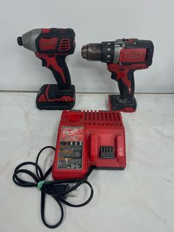 Milwaukee tools 2701-20/2656-20